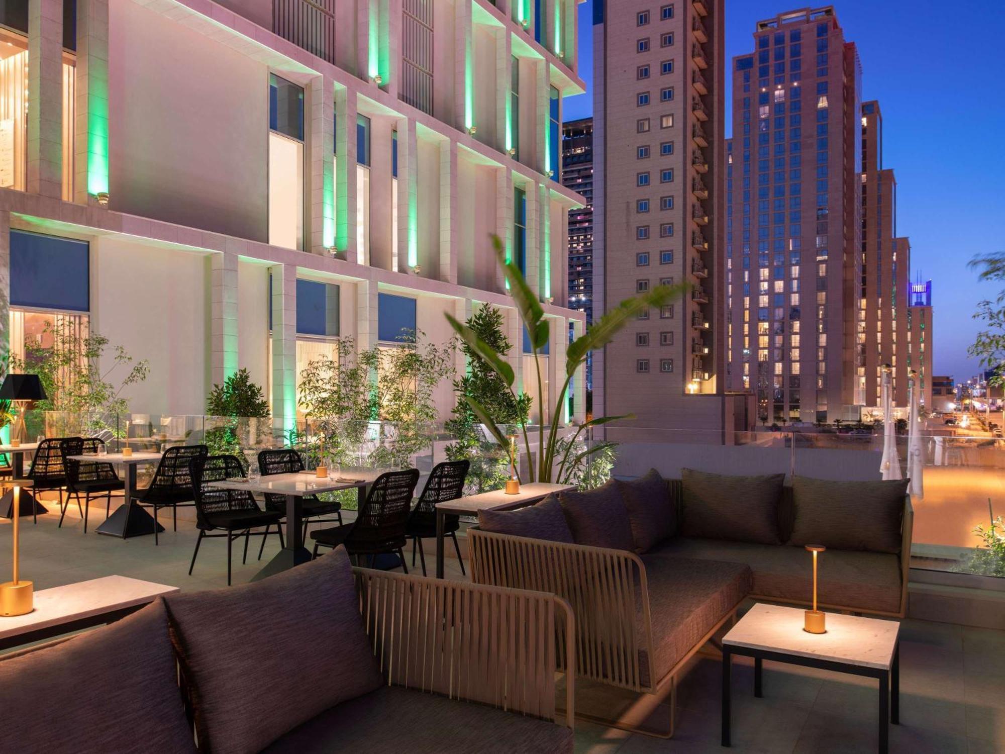 Novotel Riyadh Sahafa Exteriör bild