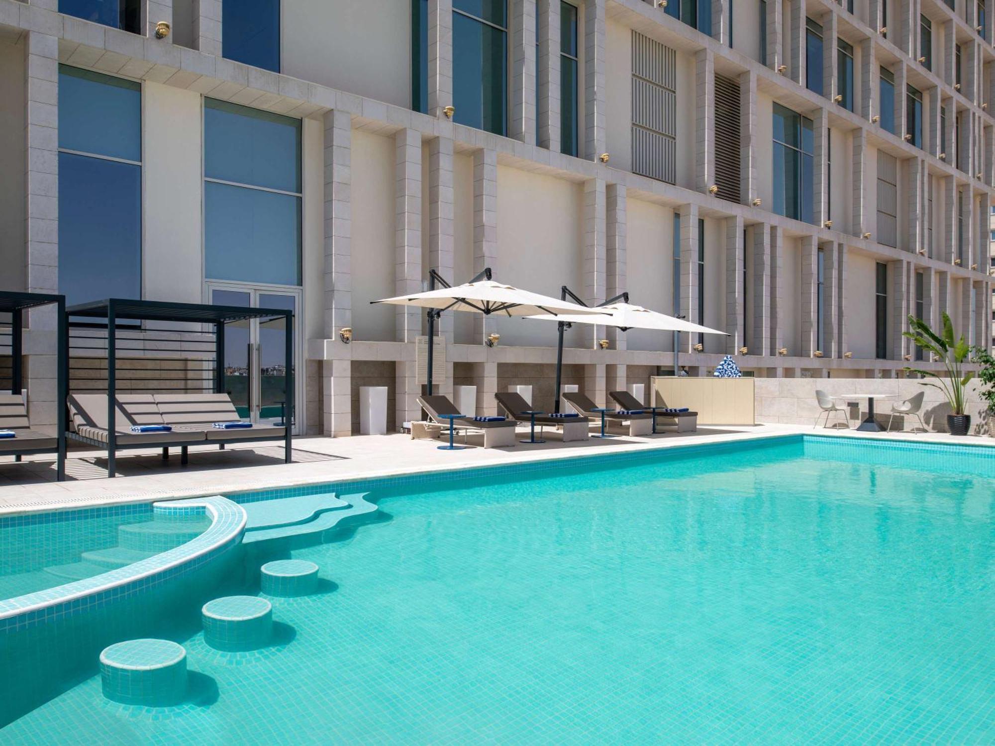 Novotel Riyadh Sahafa Exteriör bild