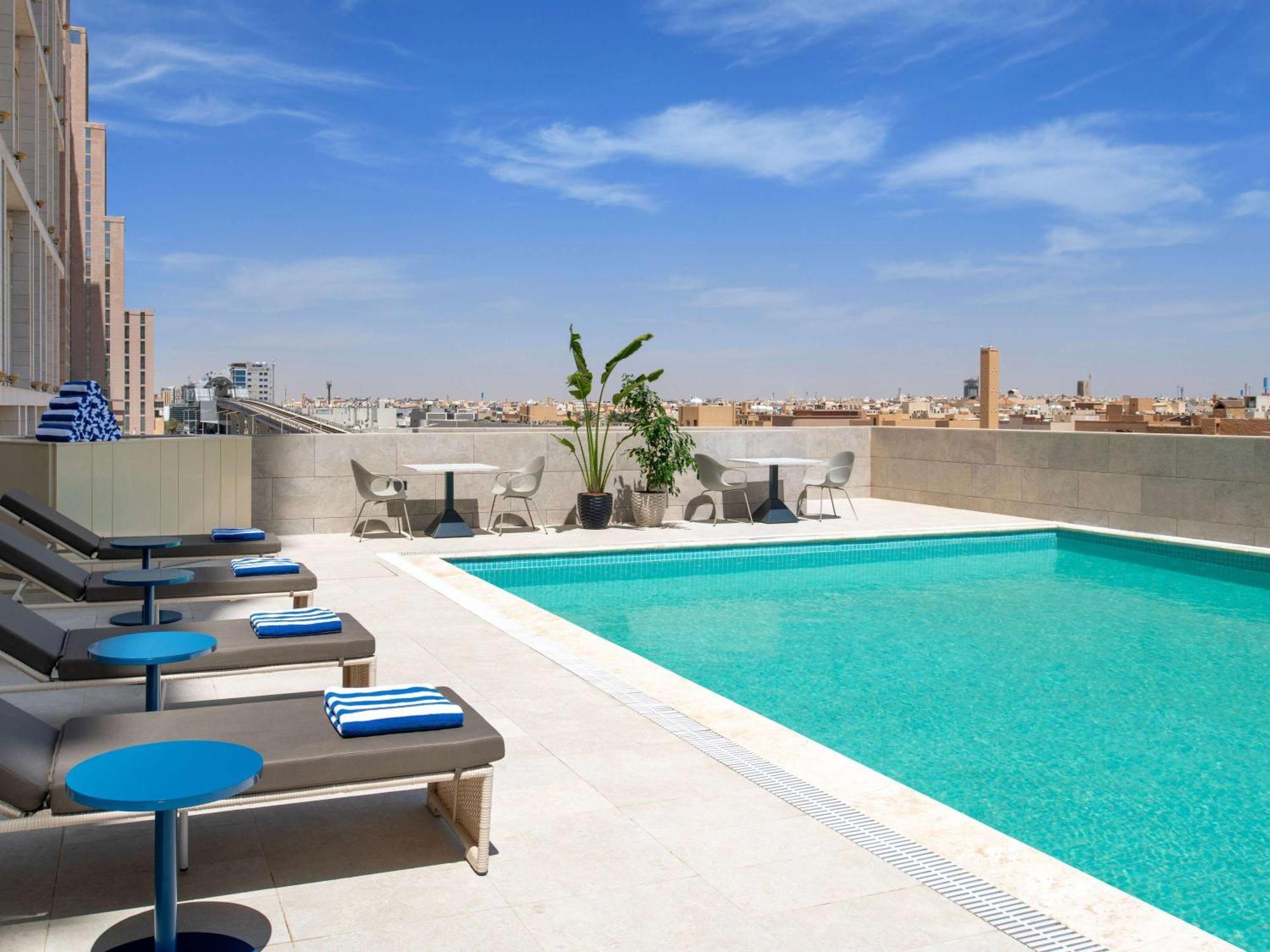 Novotel Riyadh Sahafa Exteriör bild