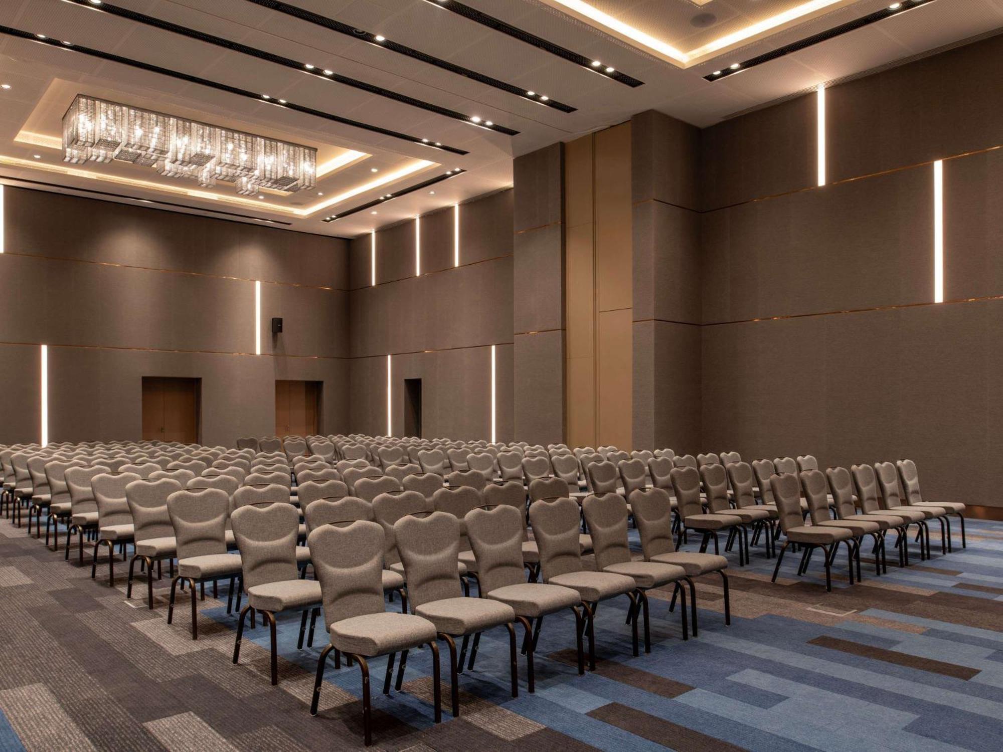 Novotel Riyadh Sahafa Exteriör bild
