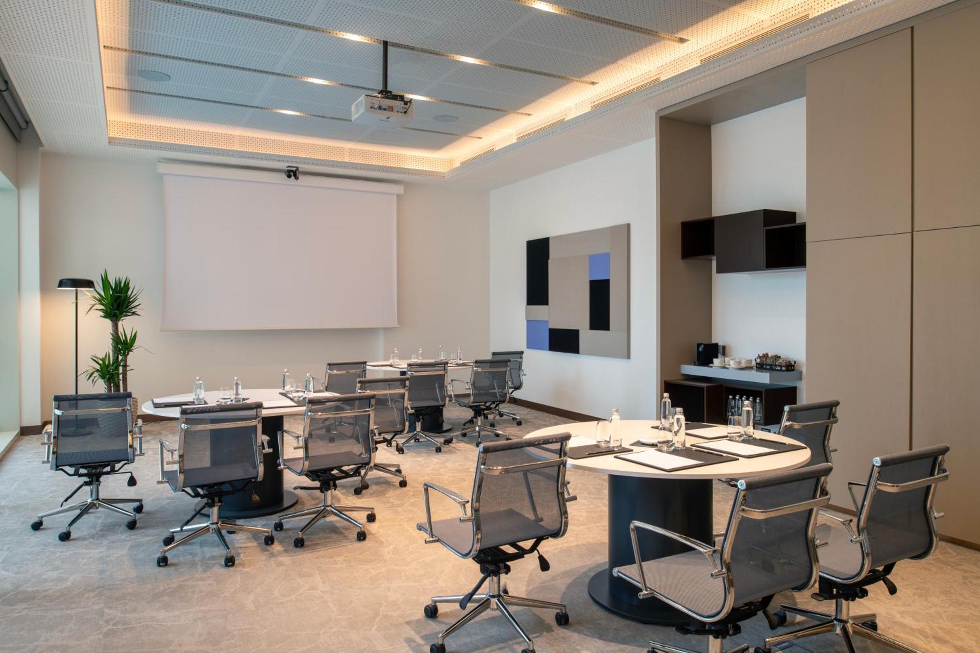 Novotel Riyadh Sahafa Exteriör bild